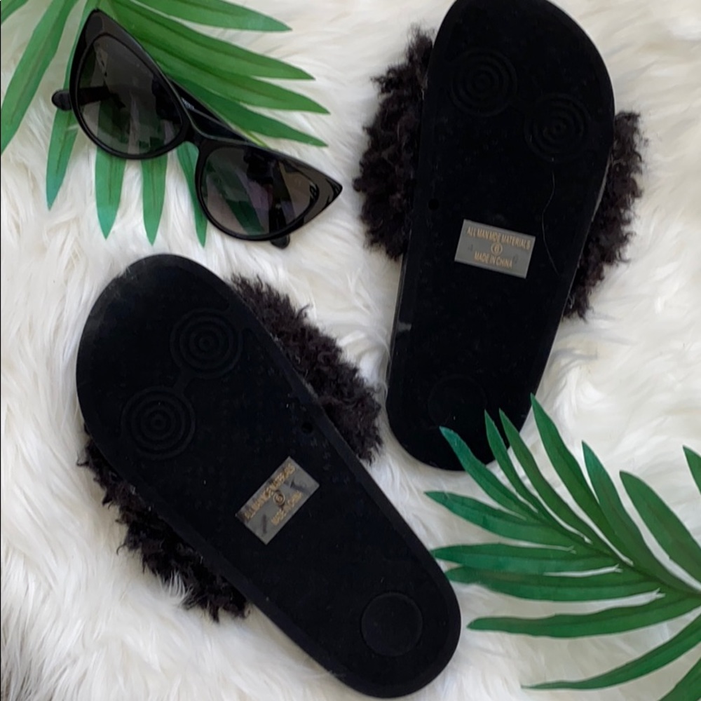 Black Fur Slide Mule Sandal Slippers⭐️New in Box⭐️